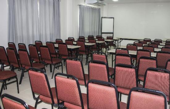 Vera Cruz Business Hotel Acailandia エクステリア 写真