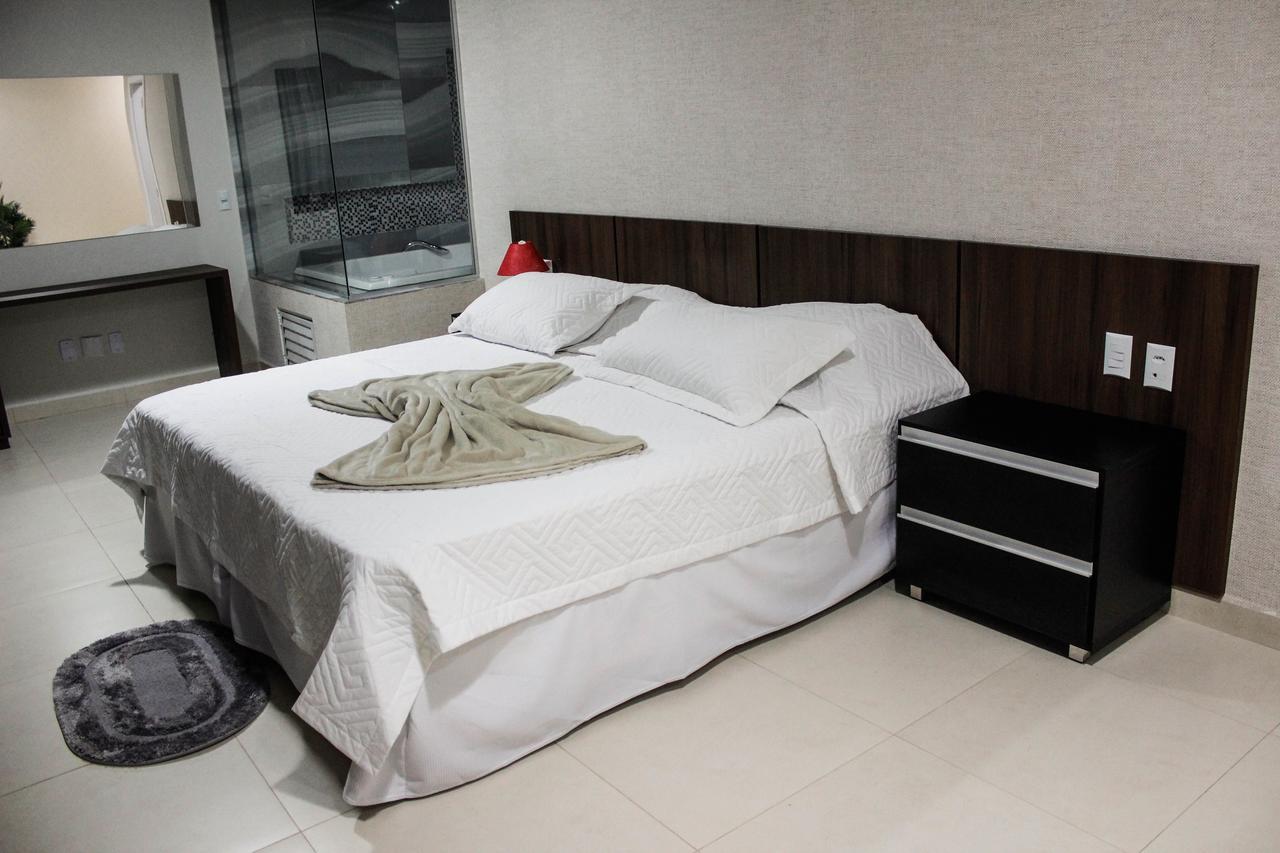 Vera Cruz Business Hotel Acailandia エクステリア 写真